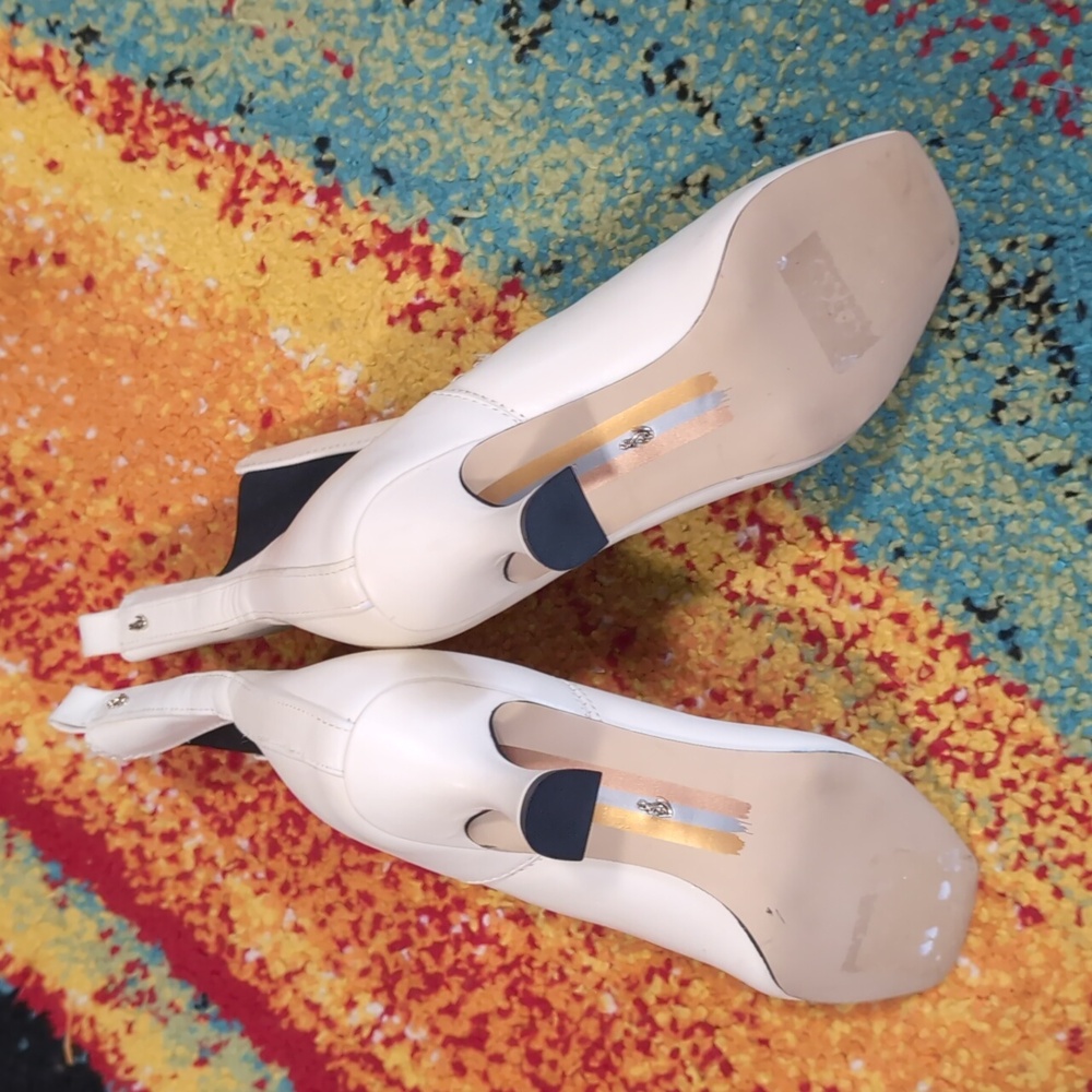 Sam Edelman White & Black Chelsea Ankle Boots Kitten Heel Size 5 - Picture 4 of 7